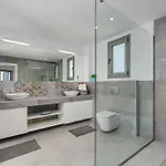 White House | Pefkochori
