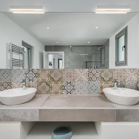 White House | Vila Pefkochori