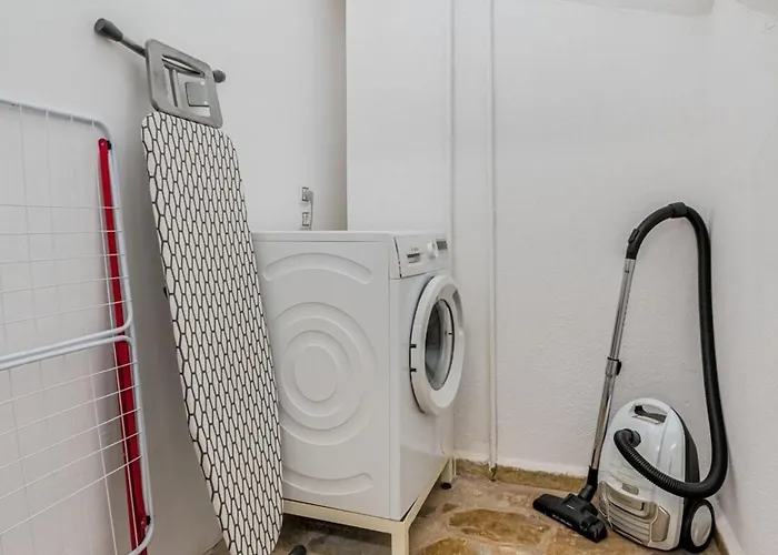 White House | * Pefkochori