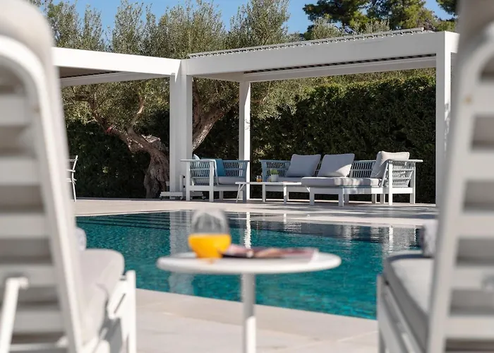 Villa White House | Pefkochori