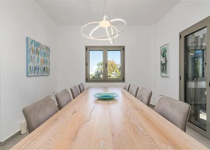Villa White House |