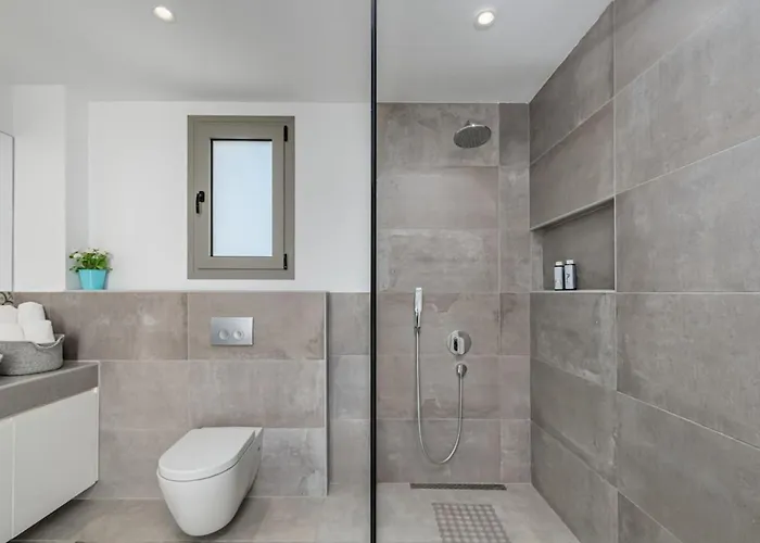 Villa White House | *