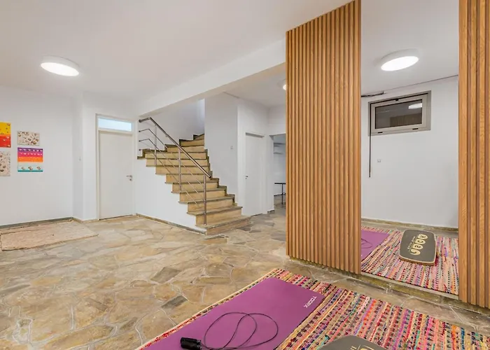 White House | Villa *